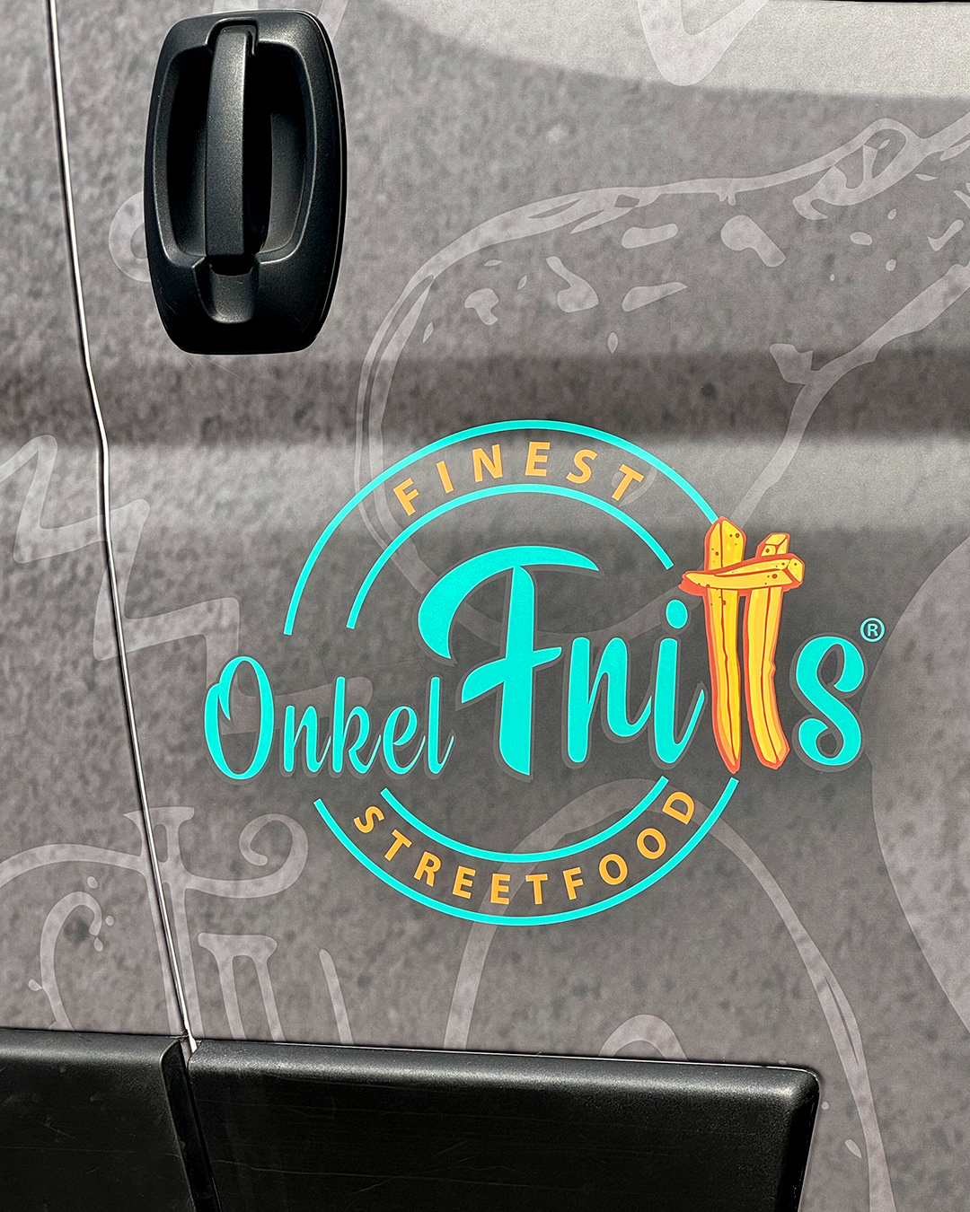 Vollfolierung Foodtruck Tür